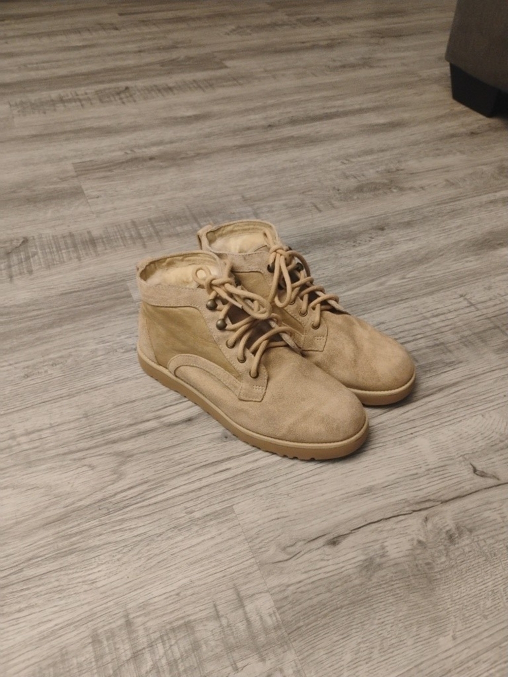UGG Suede Boots in Light Tan - Comfortable Lace-Up Women's Size 7.5